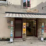 Apartament Remparts De *